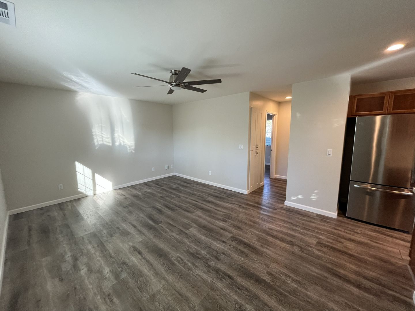 2569 - 2571 Erickson Street - Sacramento - California - 2 bed, 1 bath rental property