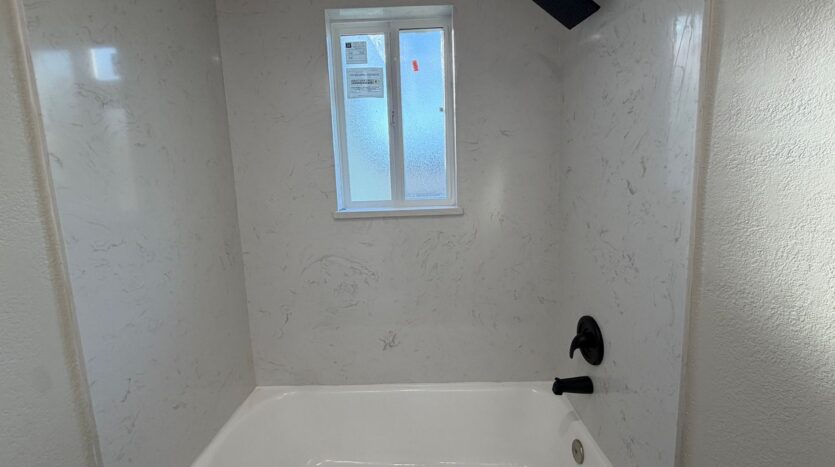 2569 - 2571 Erickson Street - Sacramento - California - 2 bed, 1 bath rental property