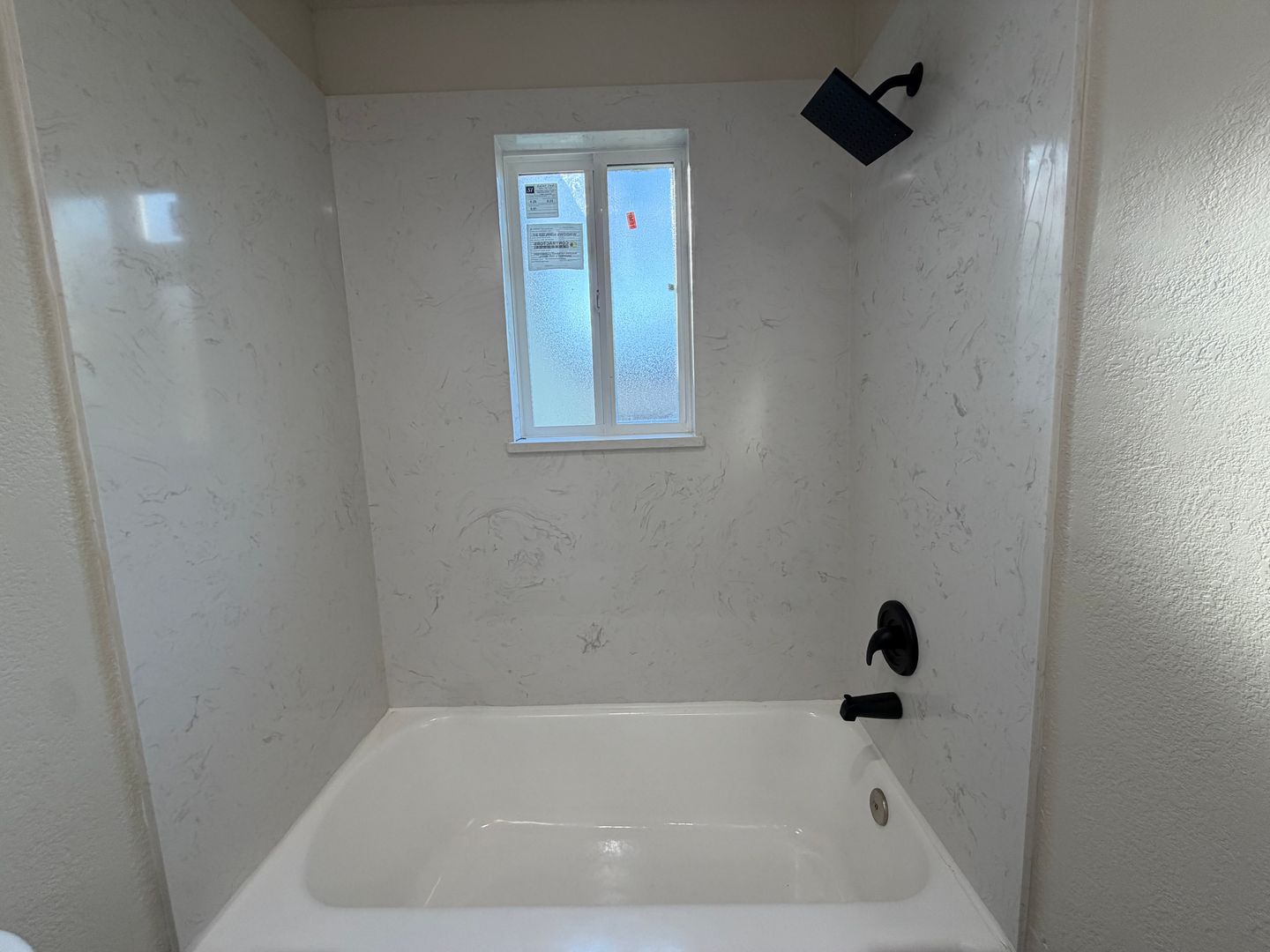 2569 - 2571 Erickson Street - Sacramento - California - 2 bed, 1 bath rental property