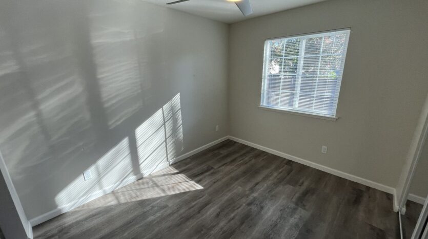 2569 - 2571 Erickson Street - Sacramento - California - 2 bed, 1 bath rental property