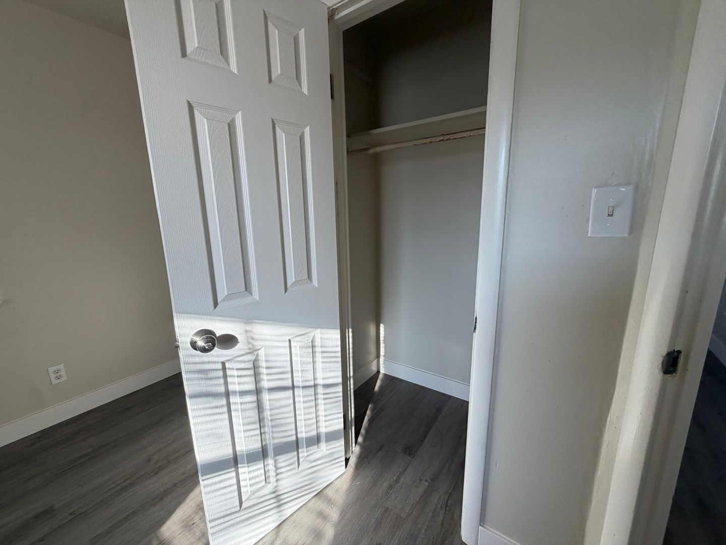 2569 - 2571 Erickson Street - Sacramento - California - 2 bed, 1 bath rental property