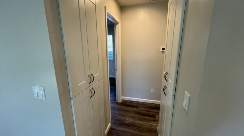 2569 - 2571 Erickson Street - Sacramento - California - 2 bed, 1 bath rental property