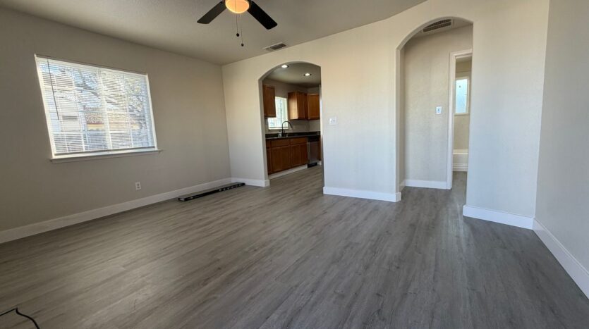 2569 - 2571 Erickson Street - Sacramento - California - 2 bed, 1 bath rental property