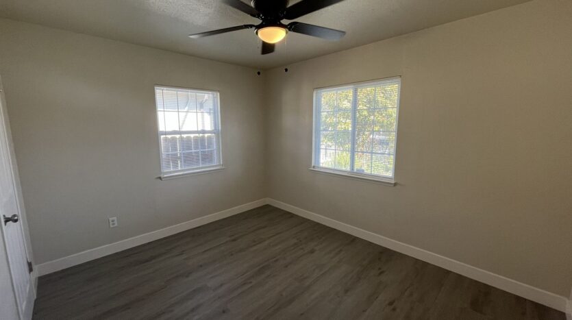 2569 - 2571 Erickson Street - Sacramento - California - 2 bed, 1 bath rental property