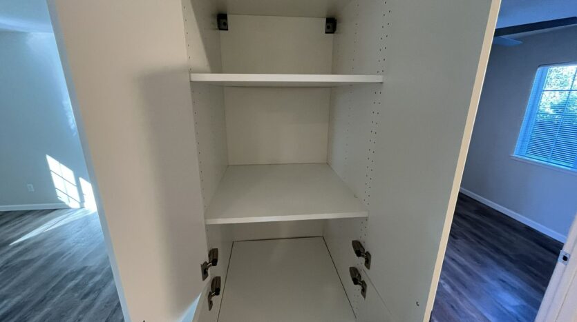 2569 - 2571 Erickson Street - Sacramento - California - 2 bed, 1 bath rental property