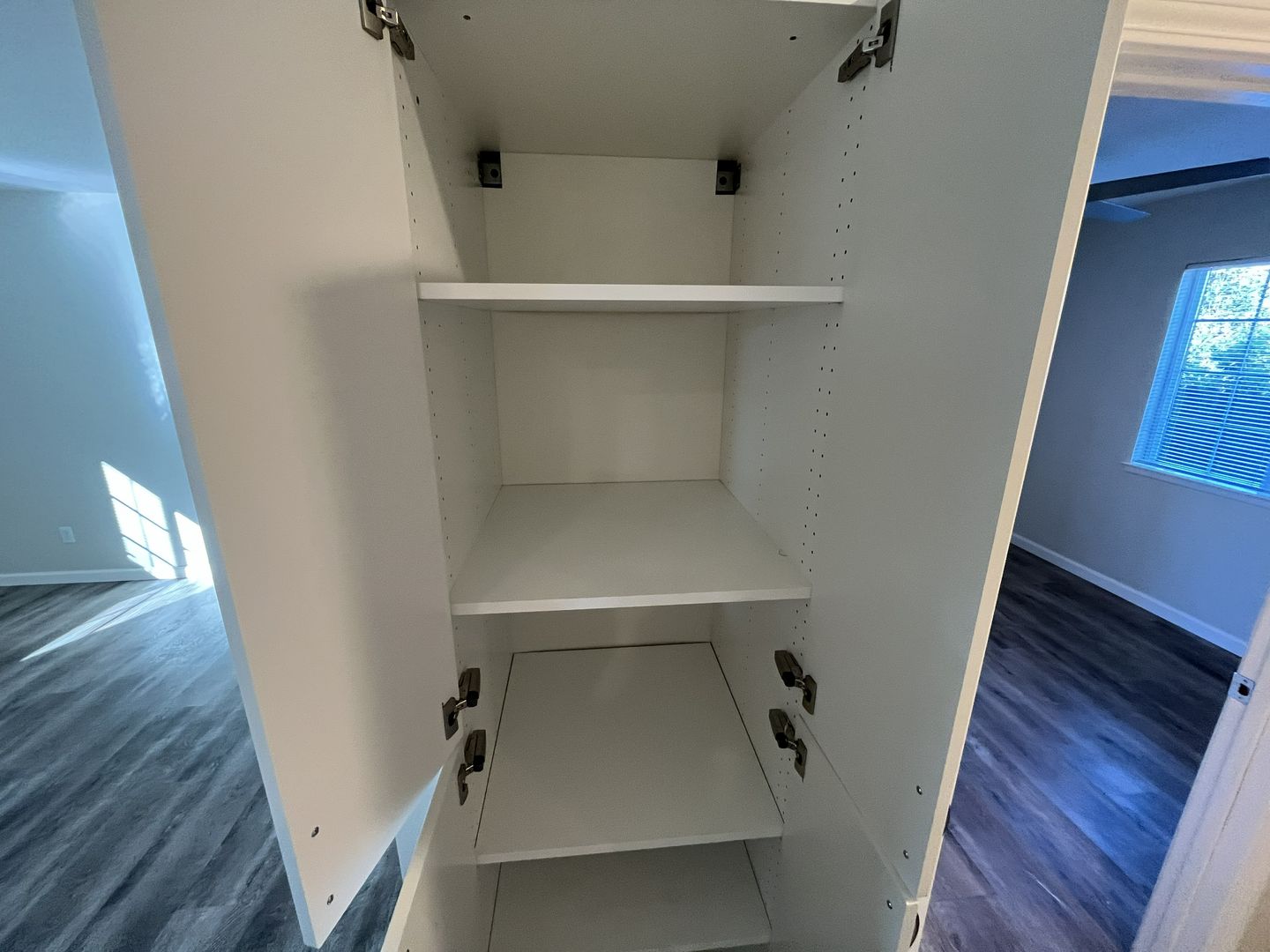 2569 - 2571 Erickson Street - Sacramento - California - 2 bed, 1 bath rental property