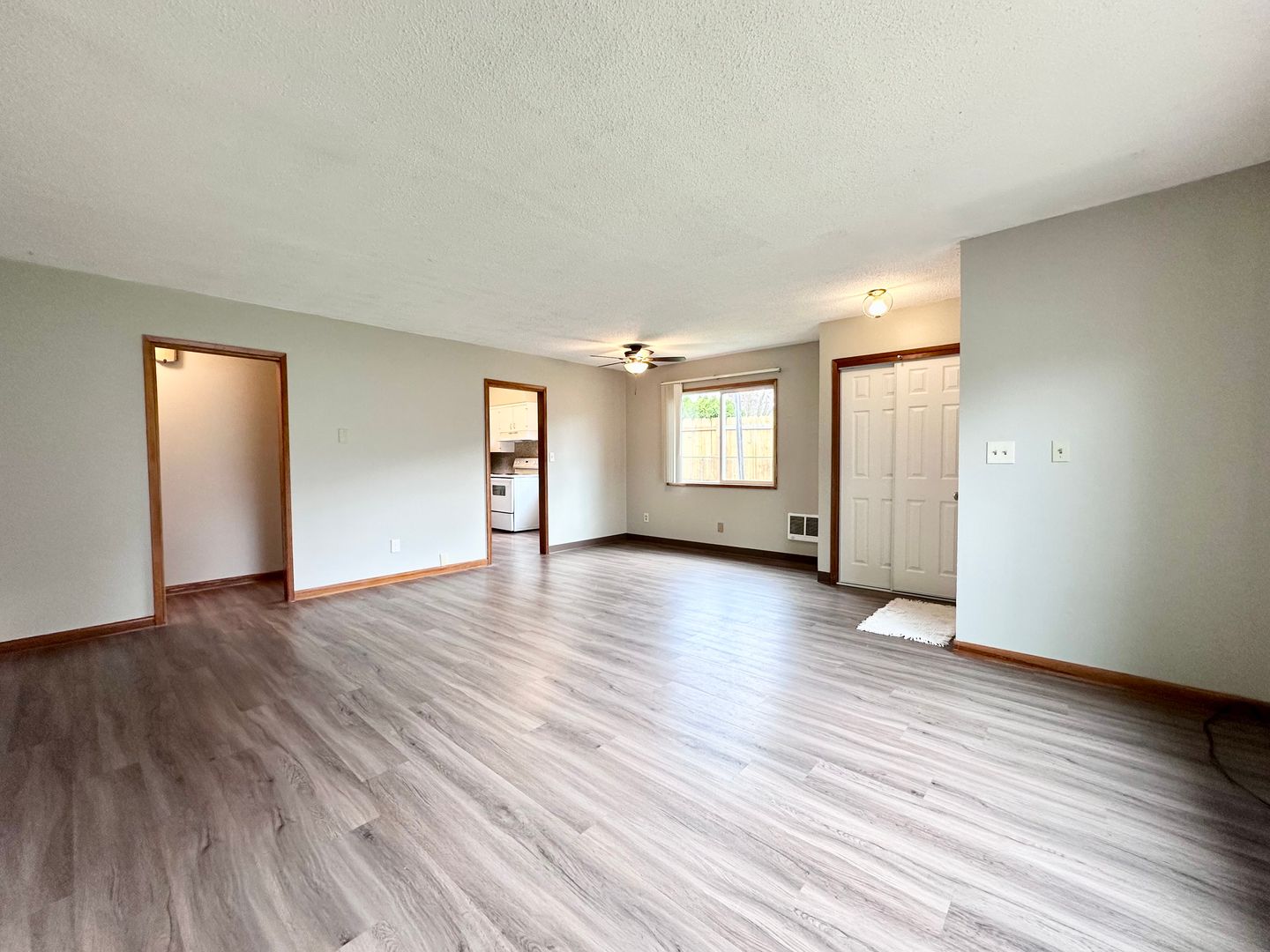 260 SE Elliot Ave - Gresham - Oregon - 2 bed, 1 bath rental property