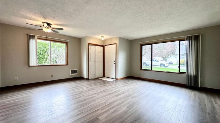 260 SE Elliot Ave - Gresham - Oregon - 2 bed, 1 bath rental property