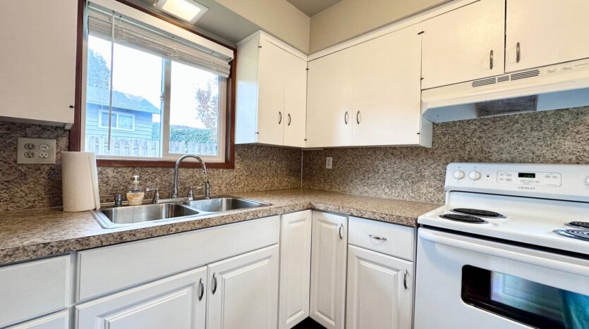 260 SE Elliot Ave - Gresham - Oregon - 2 bed, 1 bath rental property