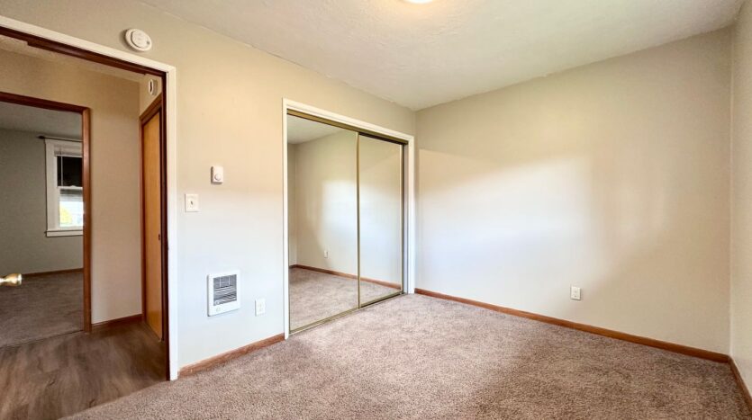 260 SE Elliot Ave - Gresham - Oregon - 2 bed, 1 bath rental property