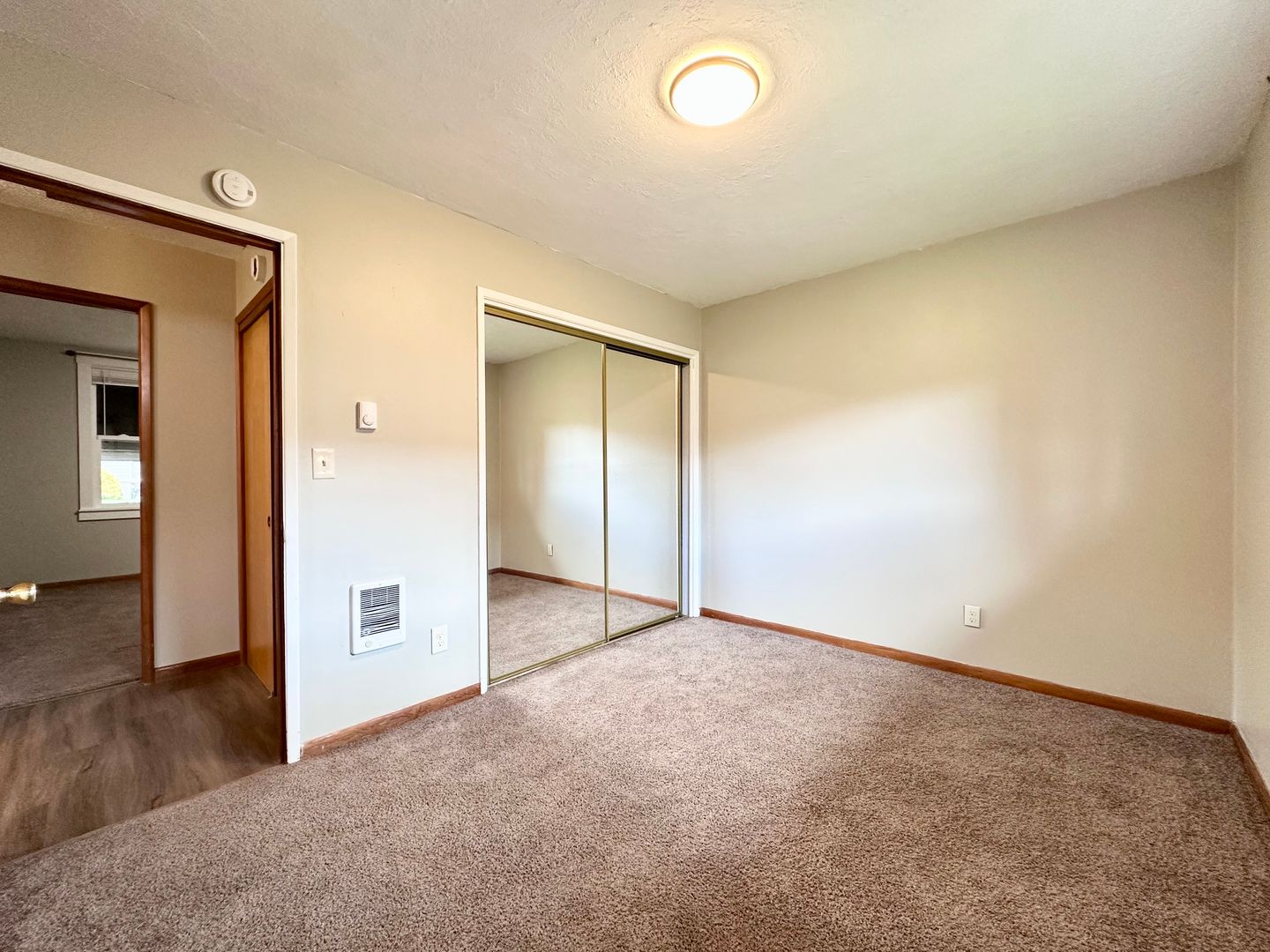 260 SE Elliot Ave - Gresham - Oregon - 2 bed, 1 bath rental property