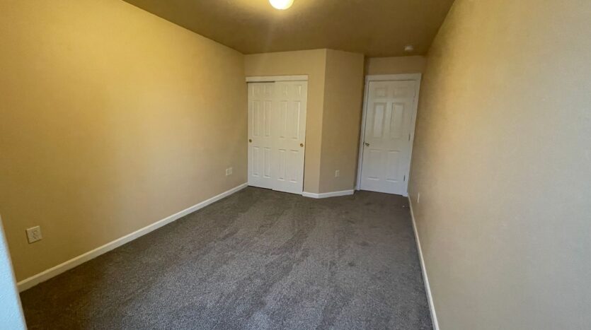 2638 SW Cascade Mountain Lane - Redmond - Oregon - 3 bed, 2.5 bath rental property