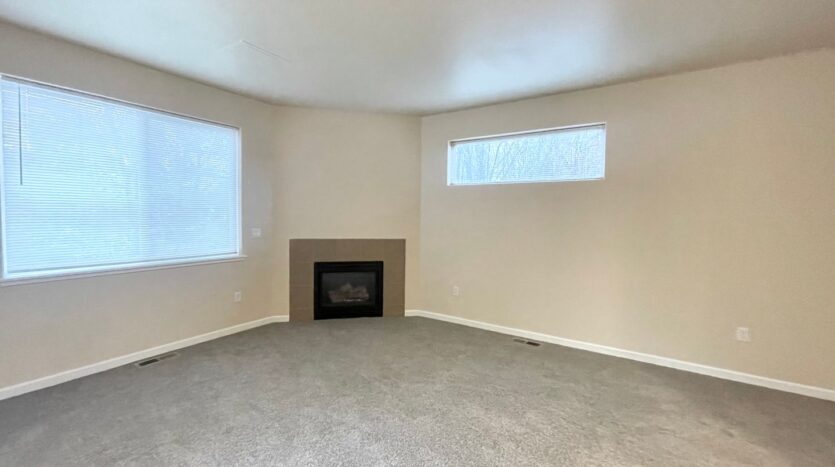 2638 SW Cascade Mountain Lane - Redmond - Oregon - 3 bed, 2.5 bath rental property