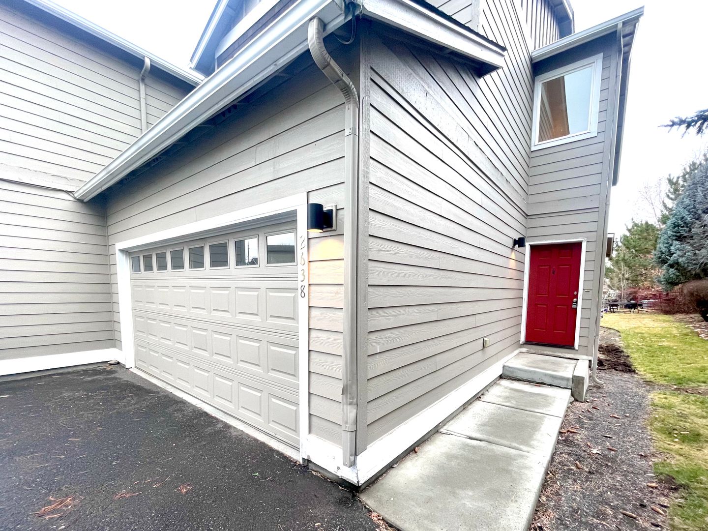 2638 SW Cascade Mountain Lane - Redmond - Oregon - 3 bed, 2.5 bath rental property