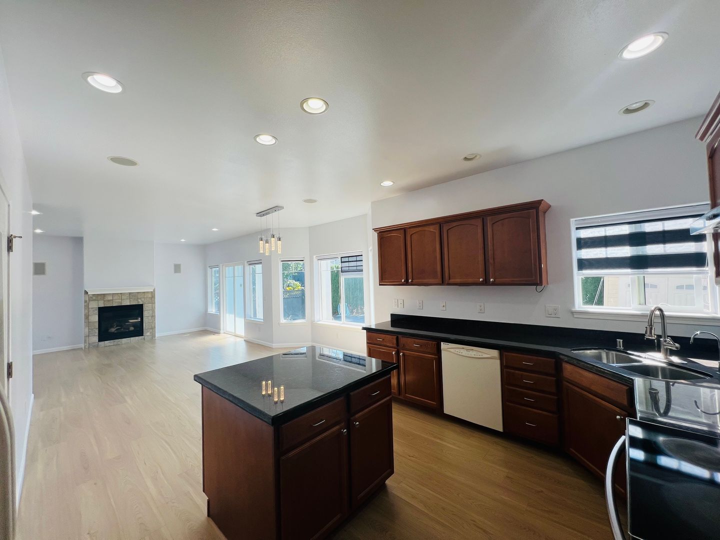 2650 Glenmore - Ferndale - Washington - 4 bed, 2.5 bath rental property