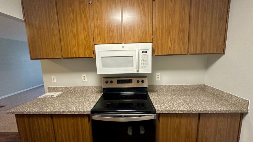 2800 Dover Ave - Fairfield - California - 2 bed, 1 bath rental property