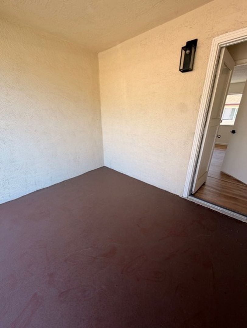 29163 Dixon Street - Hayward - California - 3 bed, 1.5 bath rental property