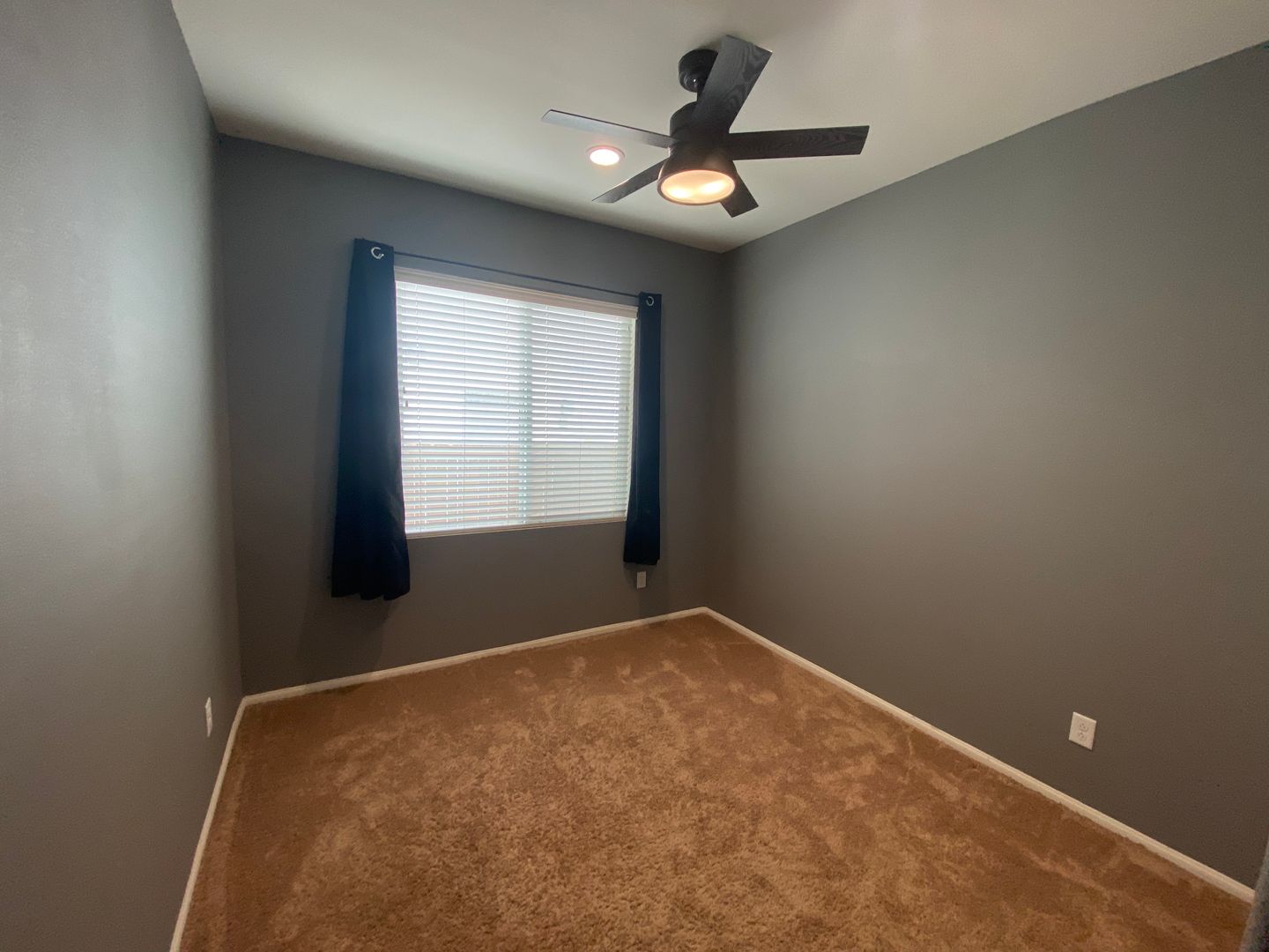 3017 Via Bella Rosa Ave - Rosamond - California - 4 bed, 2 bath rental property