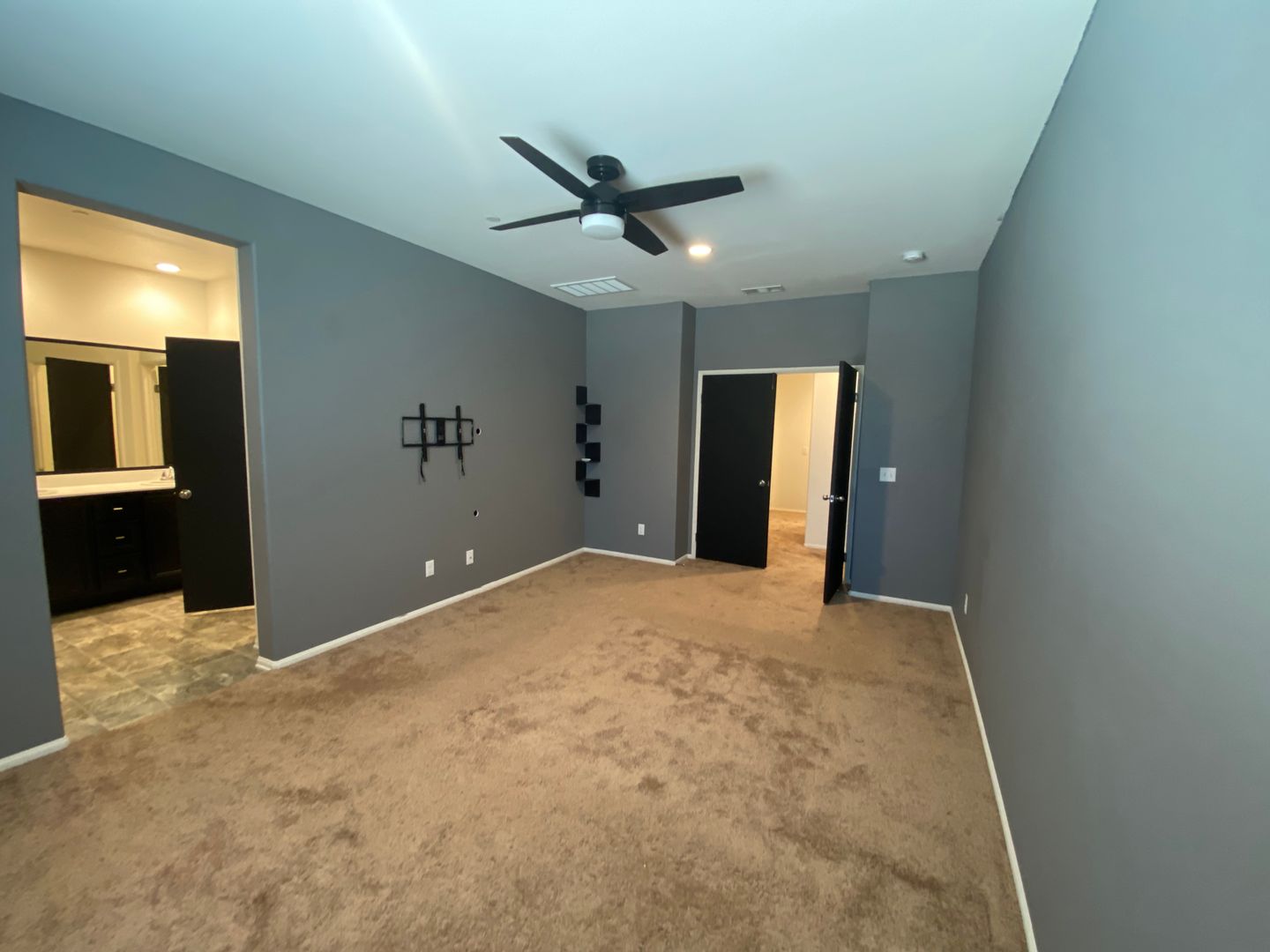 3017 Via Bella Rosa Ave - Rosamond - California - 4 bed, 2 bath rental property