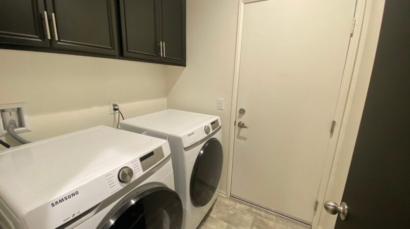 3017 Via Bella Rosa Ave - Rosamond - California - 4 bed, 2 bath rental property