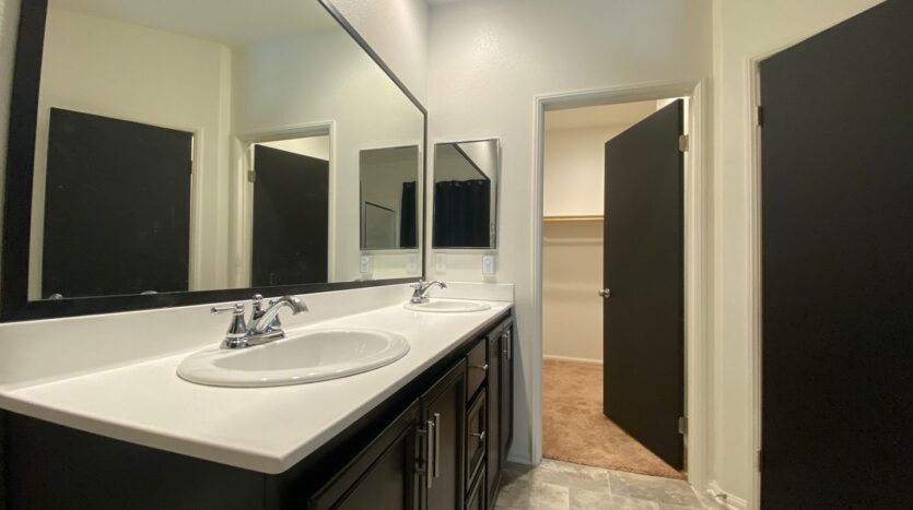 3017 Via Bella Rosa Ave - Rosamond - California - 4 bed, 2 bath rental property