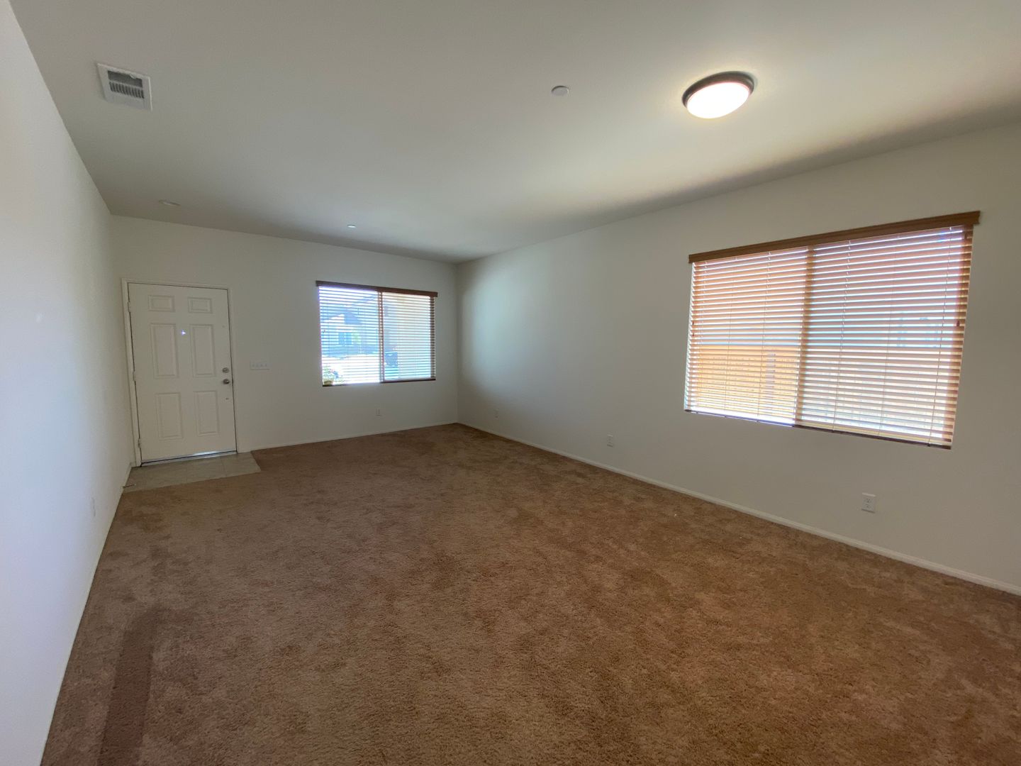 3017 Via Bella Rosa Ave - Rosamond - California - 4 bed, 2 bath rental property