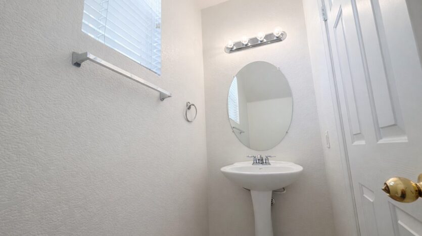 31672 Brisa Ct - Murrieta - California - 4 bed, 2.5 bath rental property