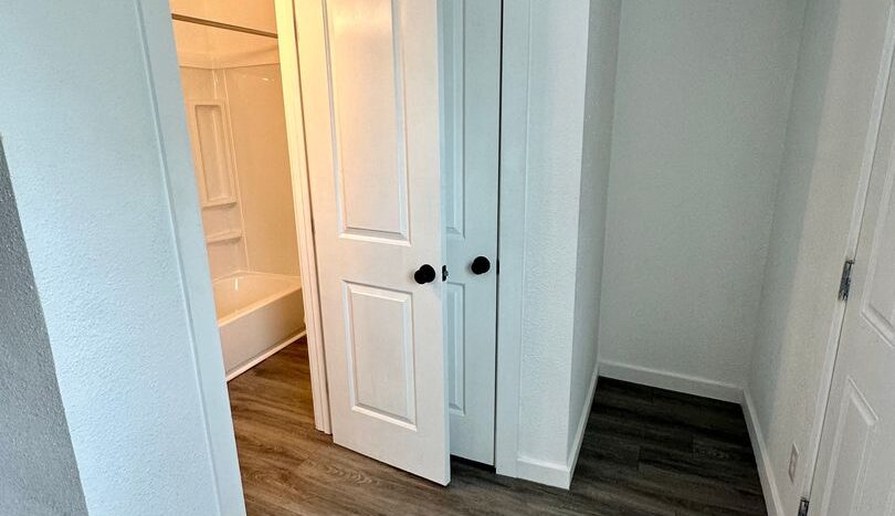 327 N. 4th St. - #9 - Mount Vernon - Washington - 1 bath rental property