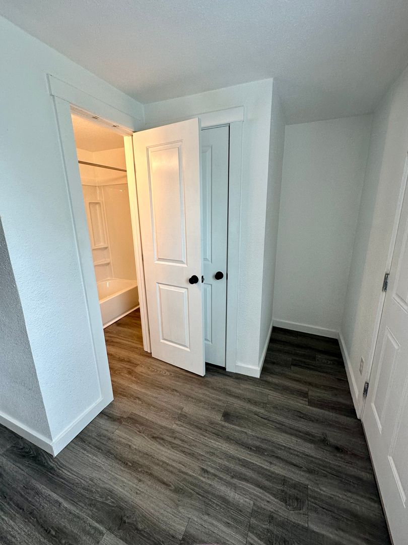 327 N. 4th St. - #9 - Mount Vernon - Washington - 1 bath rental property