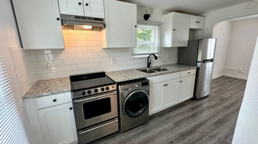 327 N. 4th St. - #9 - Mount Vernon - Washington - 1 bath rental property