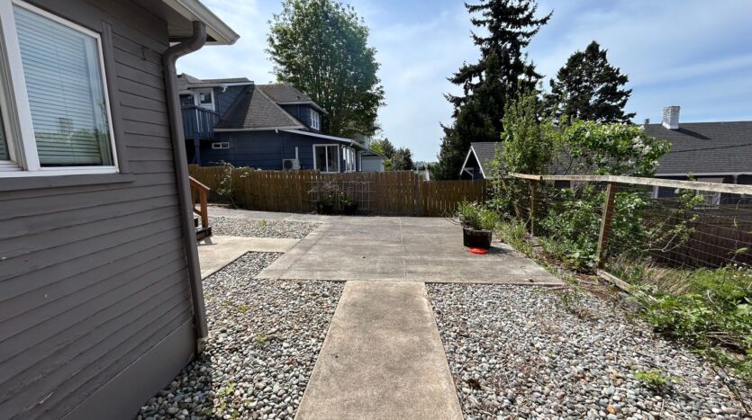 327 N. 4th St. - #9 - Mount Vernon - Washington - 1 bath rental property