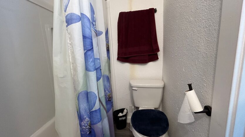 327 N. 4th St. - #9 - Mount Vernon - Washington - 1 bath rental property