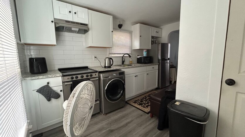 327 N. 4th St. - #9 - Mount Vernon - Washington - 1 bath rental property