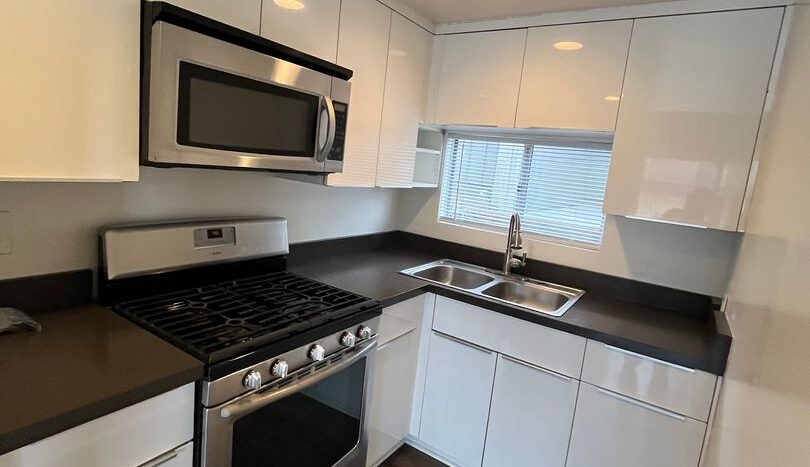 328 9th St - Del Mar - California - 1 bath rental property