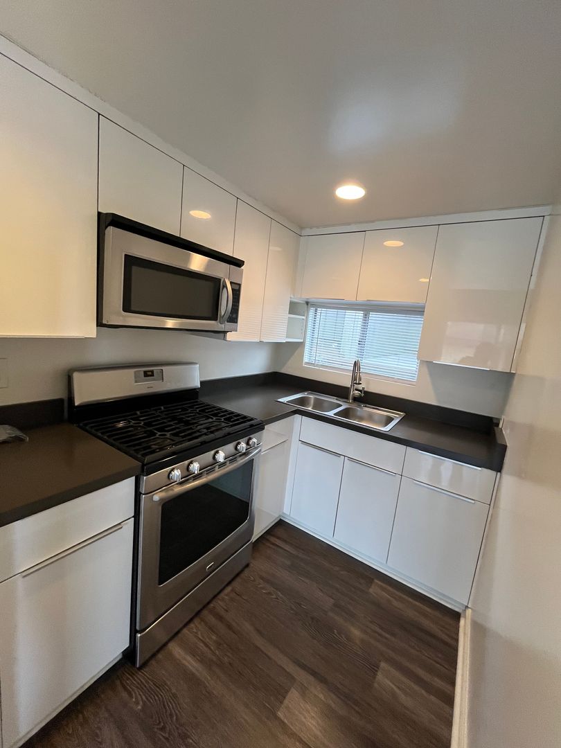 328 9th St - Del Mar - California - 1 bath rental property