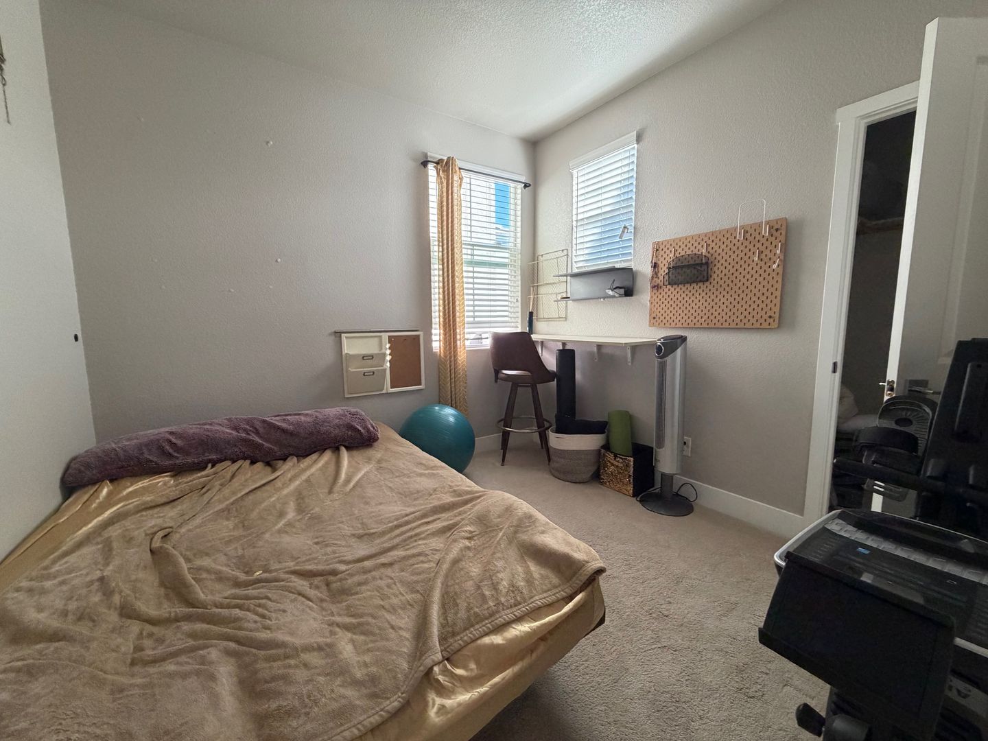 3285 Falcon Ct  - West Sacramento - California - 3 bed, 2.5 bath rental property