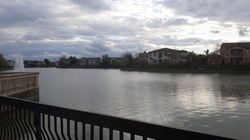 3285 Falcon Ct  - West Sacramento - California - 3 bed, 2.5 bath rental property