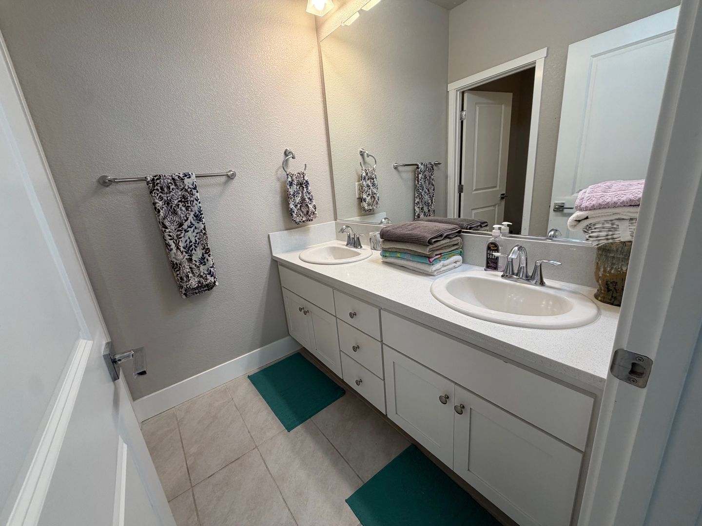 3285 Falcon Ct  - West Sacramento - California - 3 bed, 2.5 bath rental property