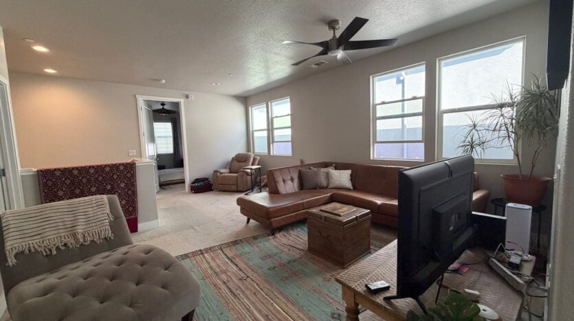 3285 Falcon Ct  - West Sacramento - California - 3 bed, 2.5 bath rental property