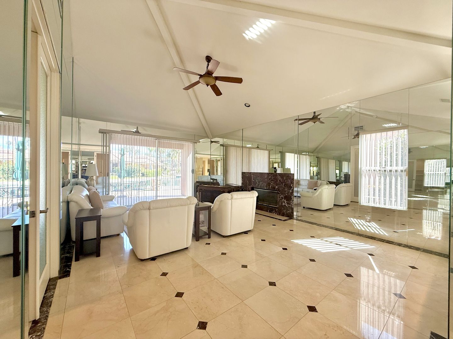 34 Lake Shore Drive - Rancho Mirage - California - 3 bed, 3 bath rental property