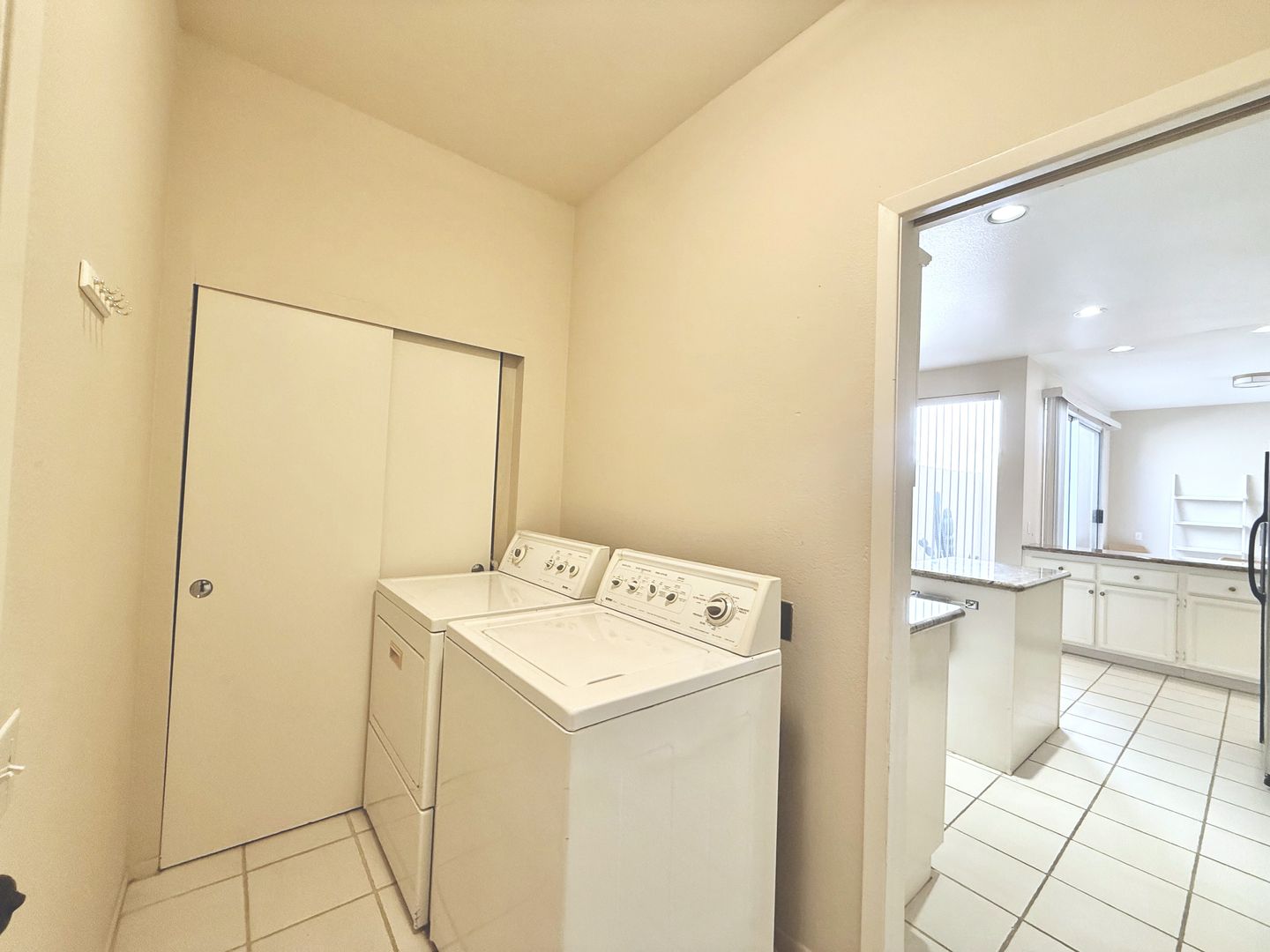 34 Lake Shore Drive - Rancho Mirage - California - 3 bed, 3 bath rental property