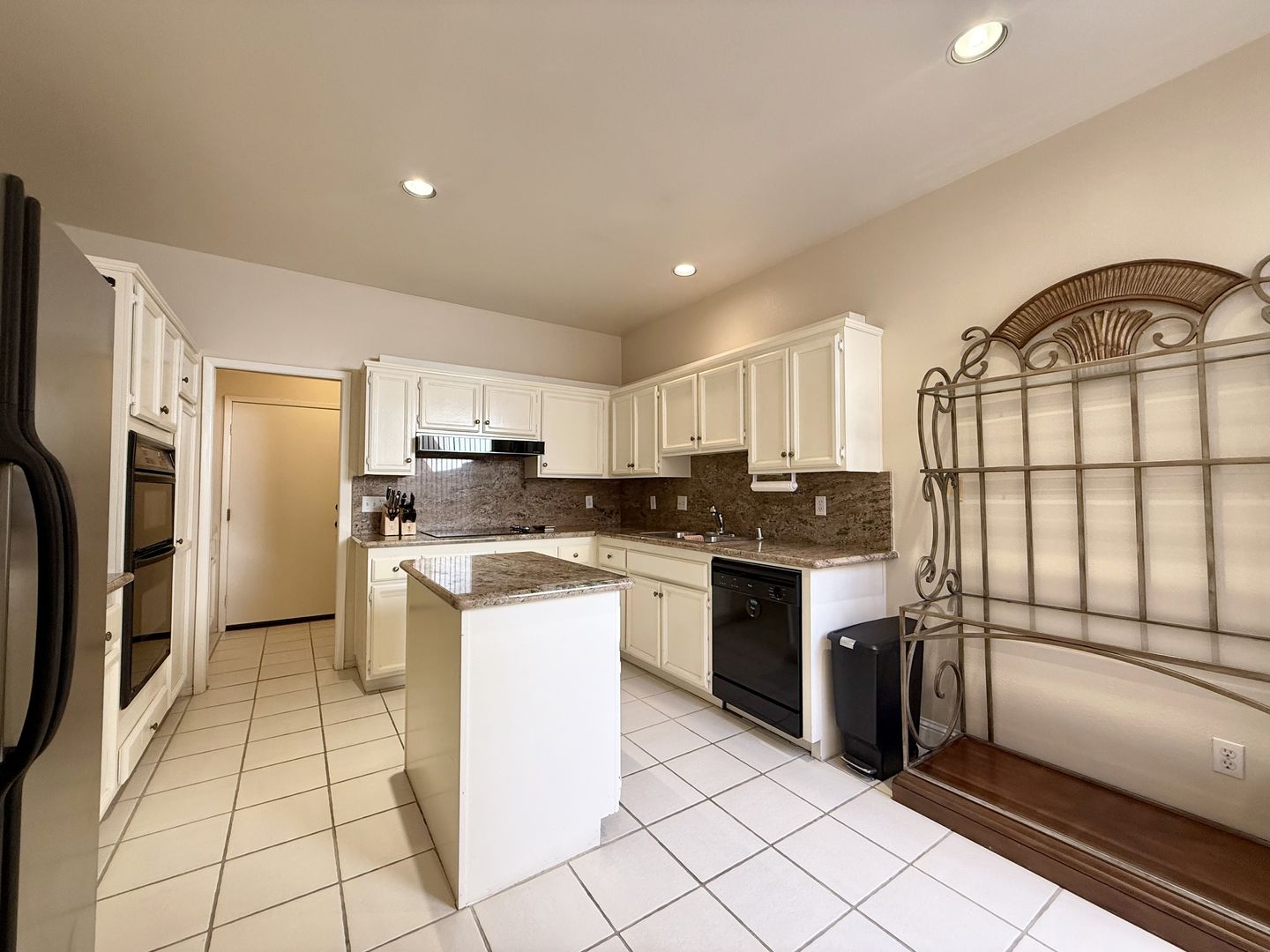 34 Lake Shore Drive - Rancho Mirage - California - 3 bed, 3 bath rental property