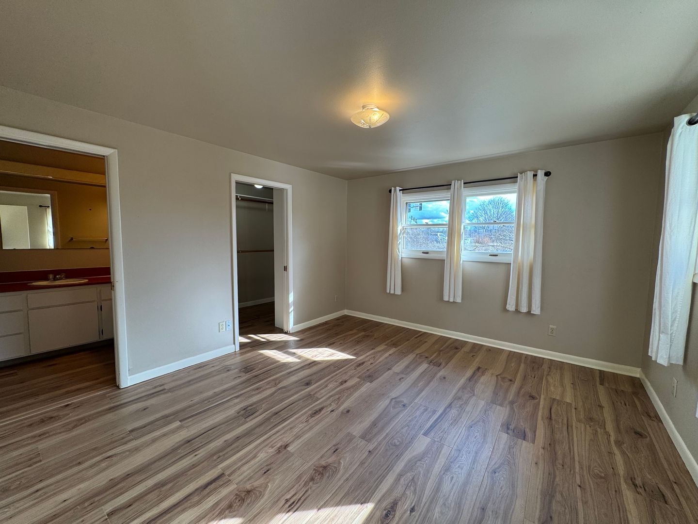 3414 Plymouth Drive - Bellingham - Washington - 3 bed, 2 bath rental property