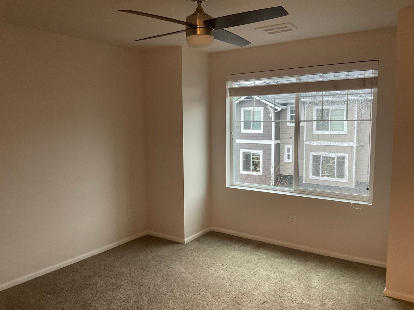 3417 31st Drive  - Everett - Washington - 2 bed, 3 bath rental property