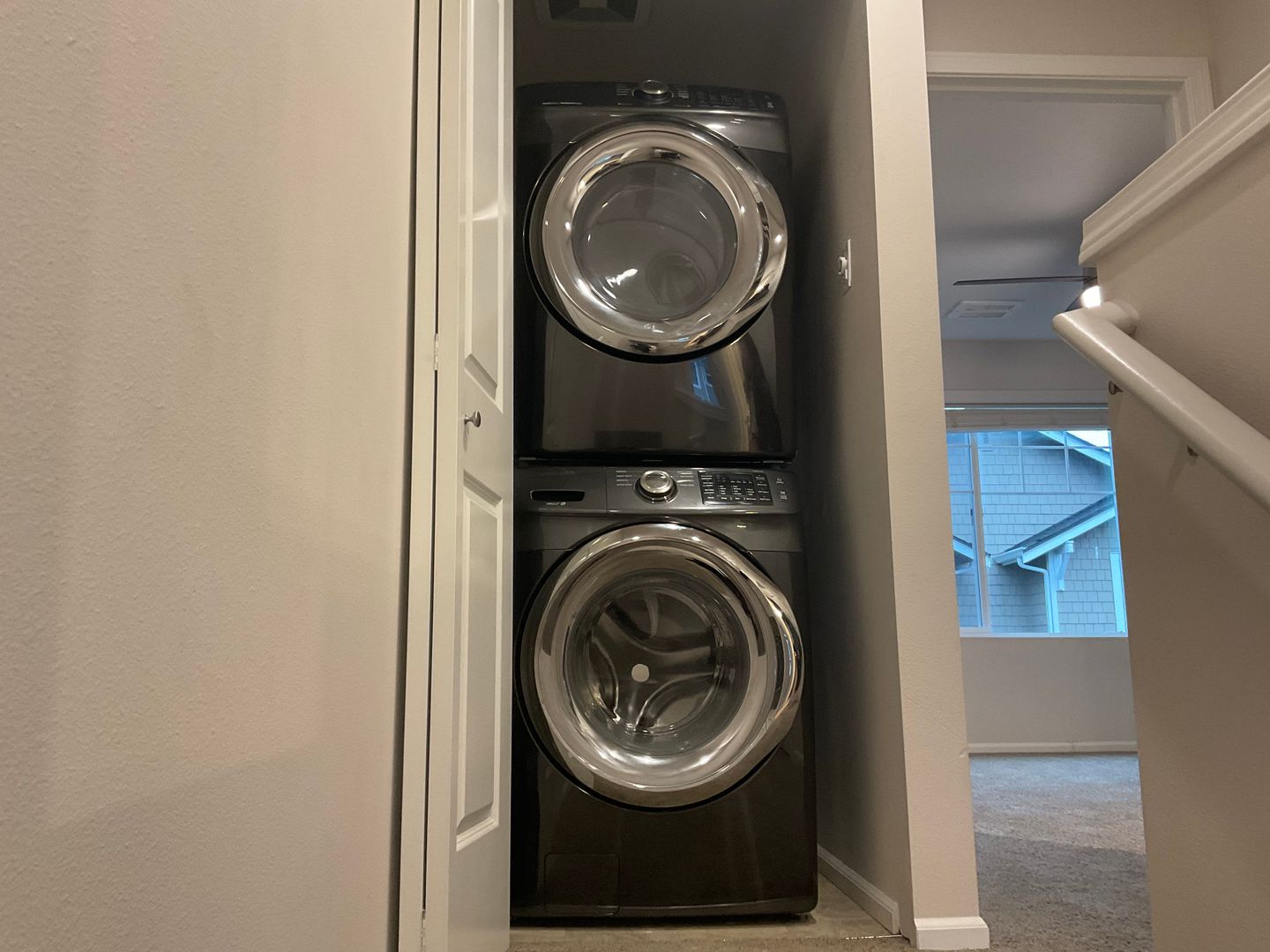 3417 31st Drive  - Everett - Washington - 2 bed, 3 bath rental property