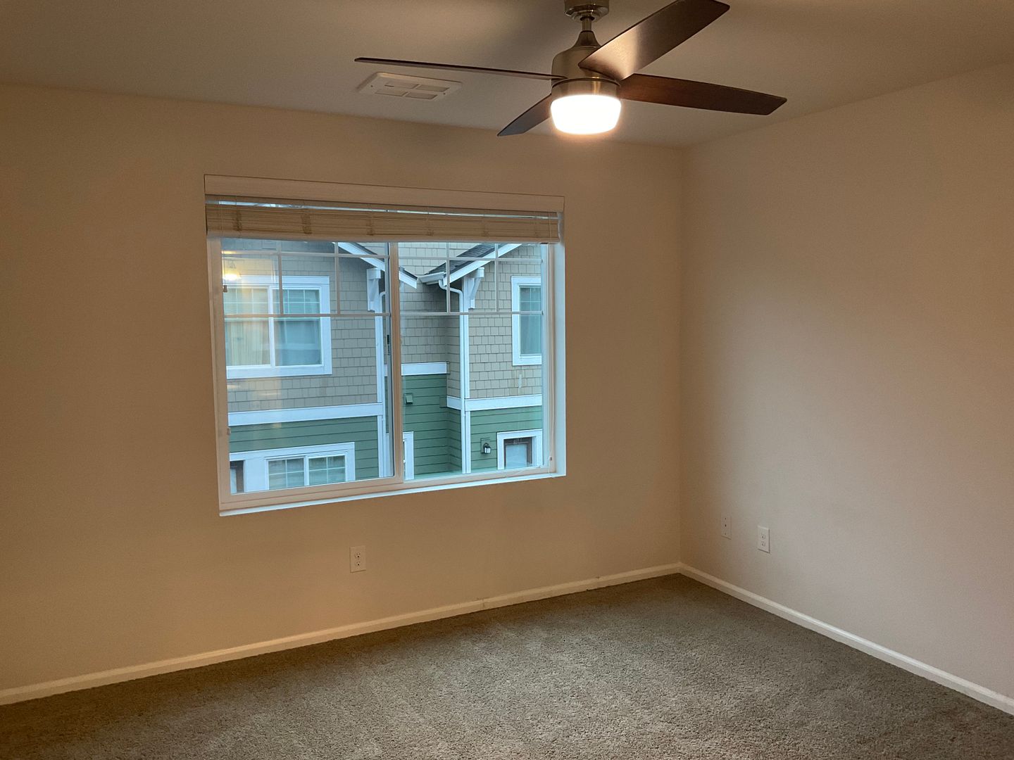 3417 31st Drive  - Everett - Washington - 2 bed, 3 bath rental property