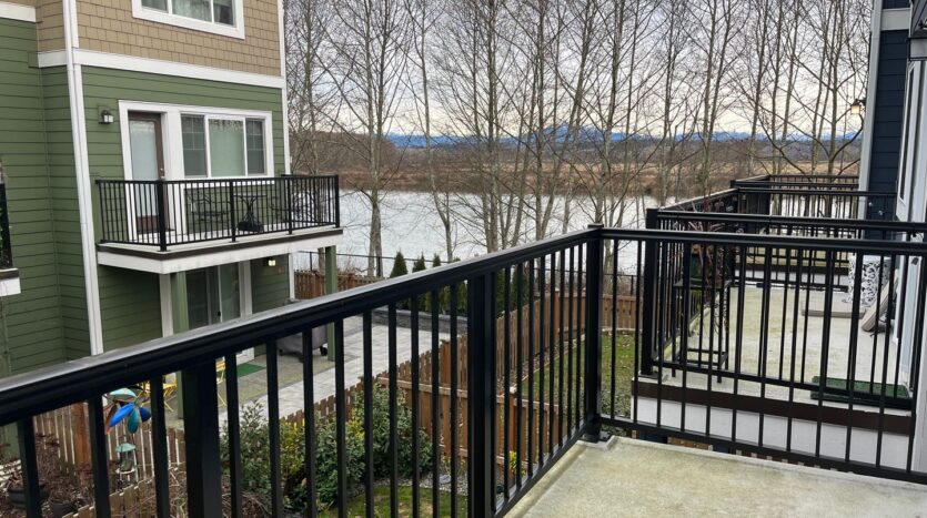 3417 31st Drive  - Everett - Washington - 2 bed, 3 bath rental property