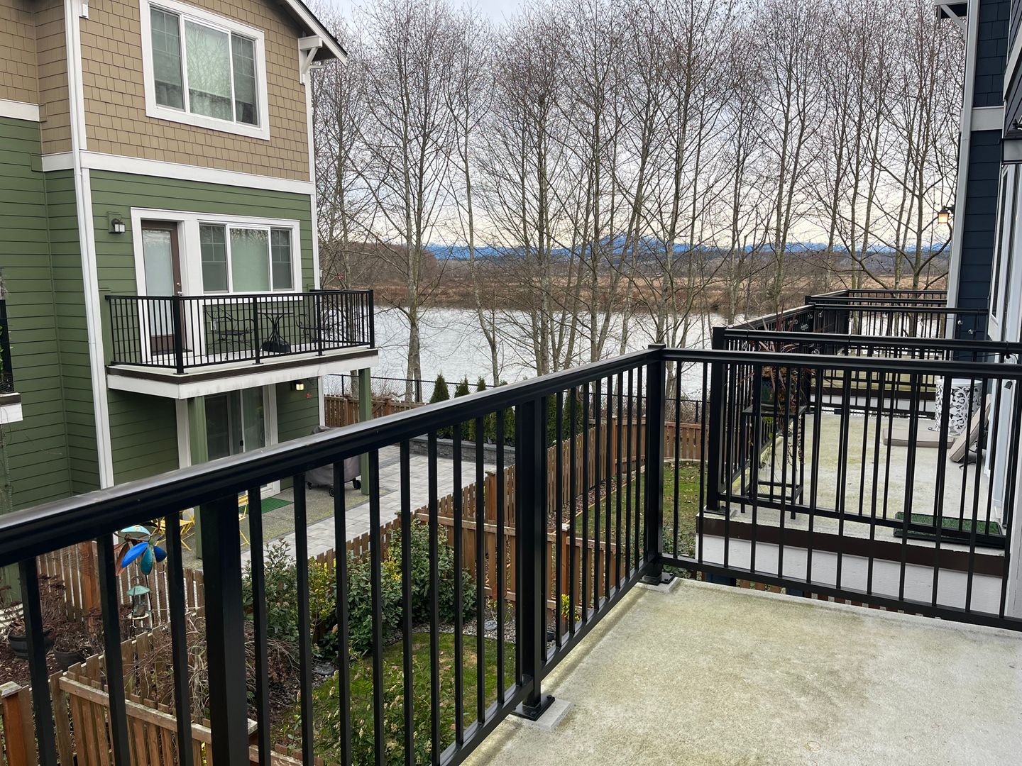 3417 31st Drive  - Everett - Washington - 2 bed, 3 bath rental property