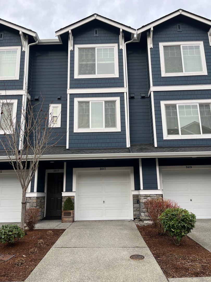 3417 31st Drive  - Everett - Washington - 2 bed, 3 bath rental property