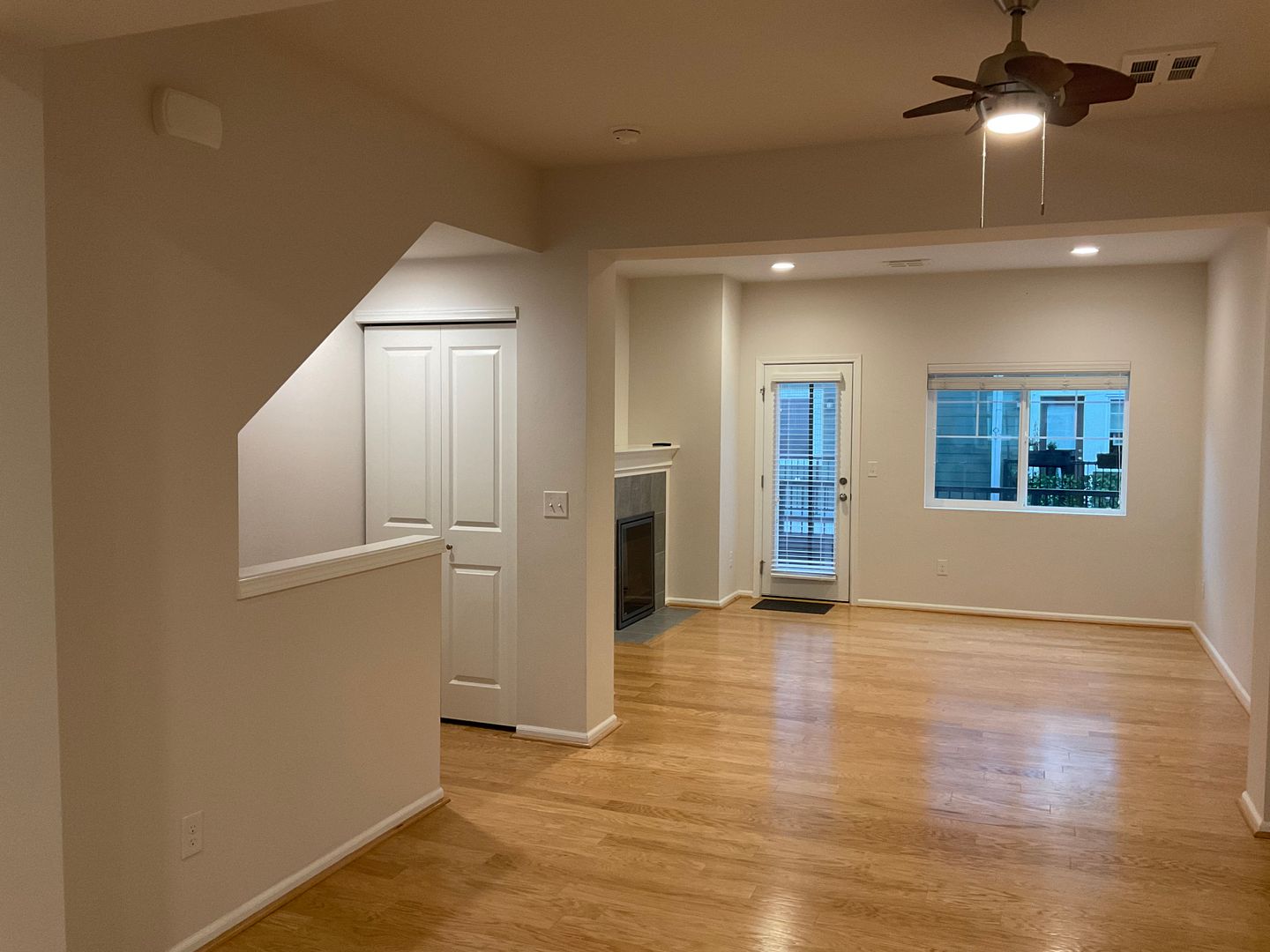 3417 31st Drive  - Everett - Washington - 2 bed, 3 bath rental property